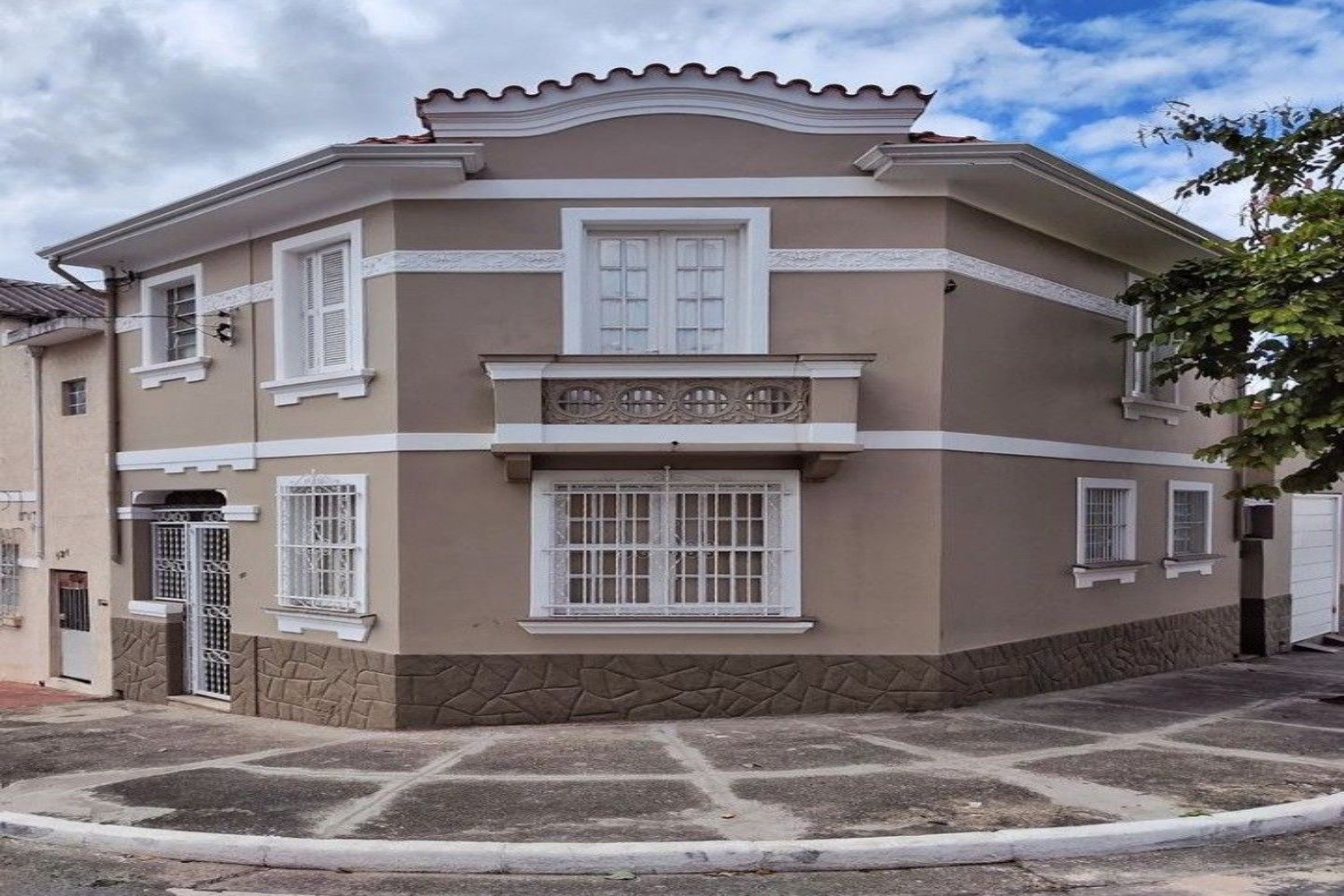 🏡 دليلك الشامل لاختيار أفضل مقاول تشطيبات وترميم في الرياض